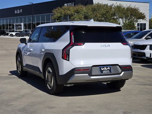 New 2026 Kia EV9 Light image 3
