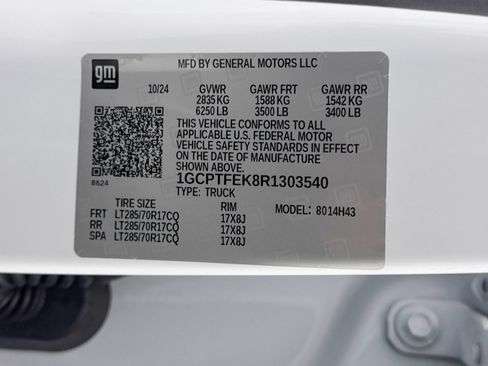 Used 2024 Chevrolet Colorado ZR2 AWD/4WD image 35