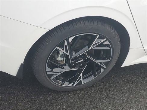 Certified 2025 Kia K5 GT-Line image 5