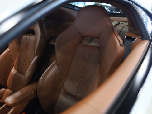 Used 2017 McLaren 570S RWD image 17