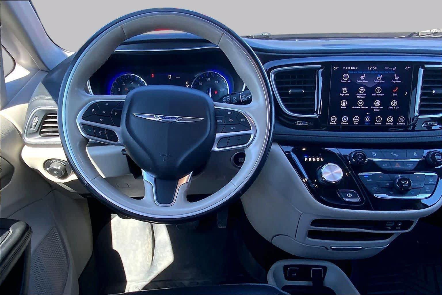 Used 2020 Chrysler Pacifica Limited FWD image 6