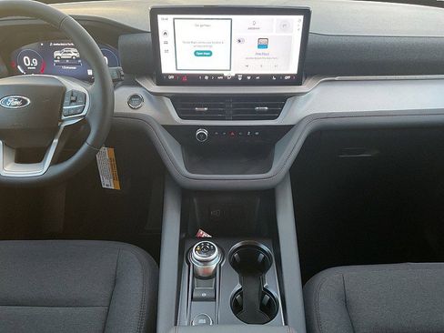 New 2026 Ford Explorer Active image 14