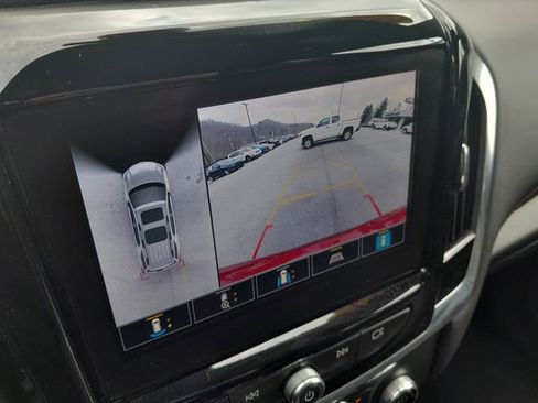 Used 2022 Chevrolet Traverse RS AWD/4WD image 22