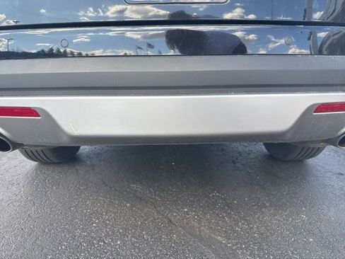 Used 2017 Ford Explorer XLT w/ Equipment Group 202A AWD/4WD image 11