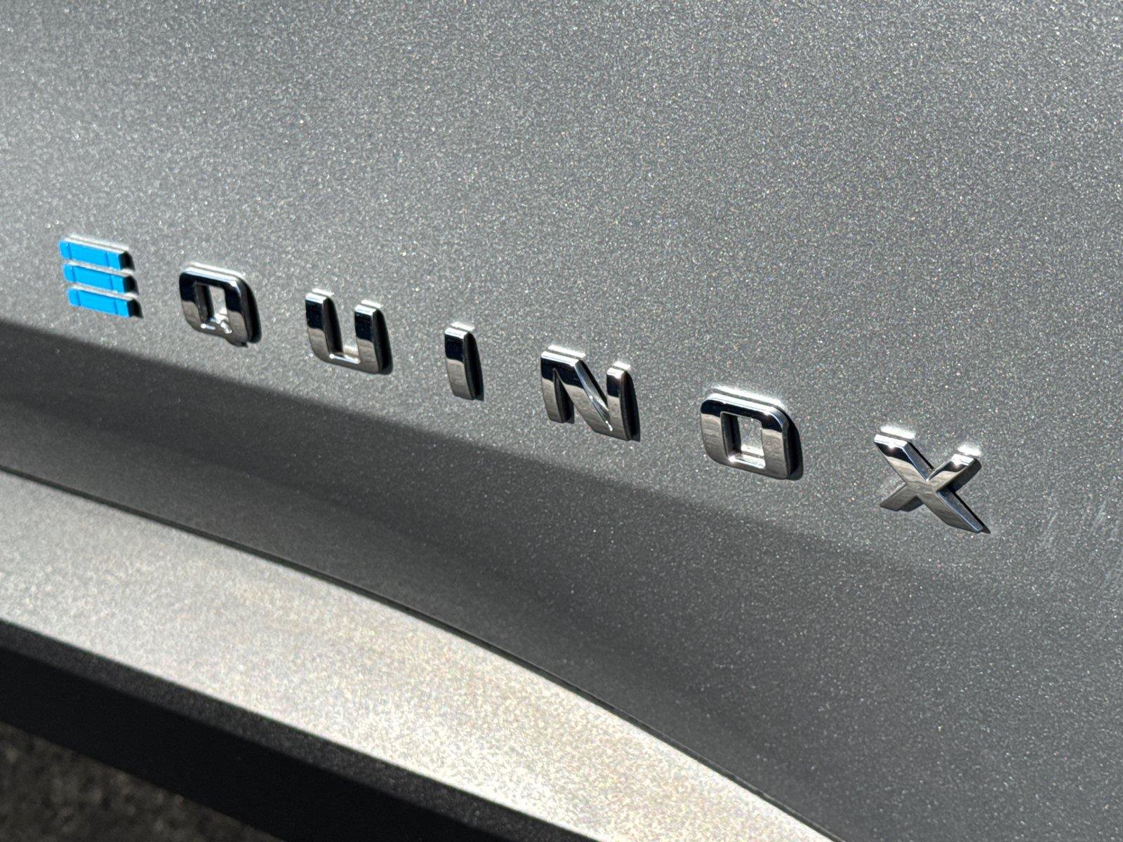 Used 2025 Chevrolet Equinox EV LT FWD image 8