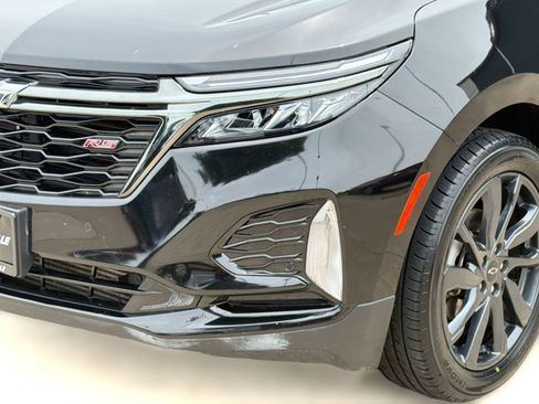 Used 2024 Chevrolet Equinox RS w/ RS Leather Package FWD image 11