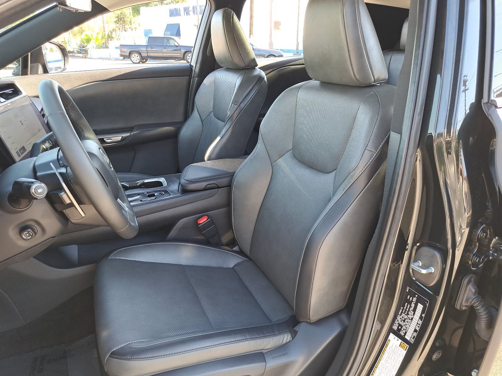 Used 2023 Lexus RZ 450e Premium w/ Technology Package AWD/4WD image 17