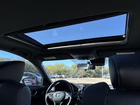 Certified 2019 Honda Accord Sport image 23