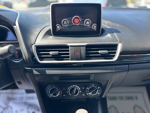 Used 2015 MAZDA MAZDA3 i Touring FWD image 12