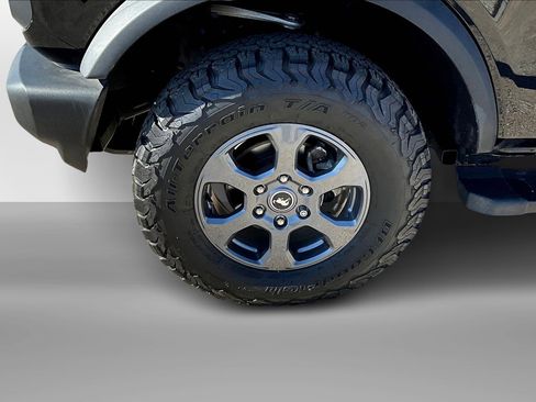Used 2024 Ford Bronco Big Bend image 2