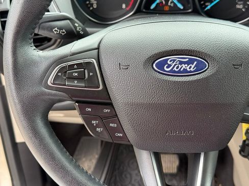 Used 2018 Ford Escape SEL FWD image 15
