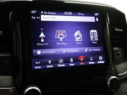 Used 2019 RAM 1500 Laramie AWD/4WD image 57