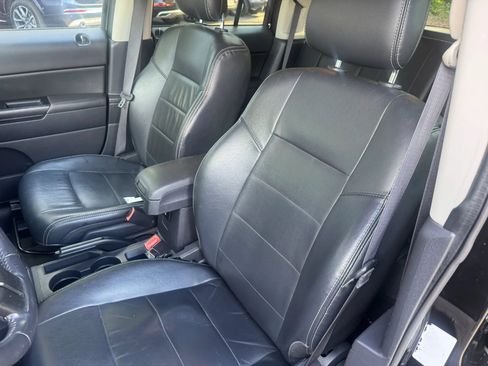 Used 2017 Jeep Patriot High Altitude AWD/4WD image 15