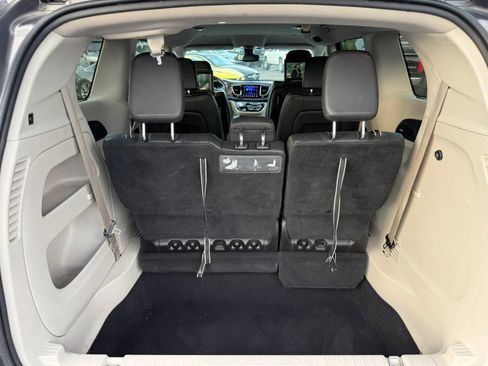 Used 2017 Chrysler Pacifica Touring-L Plus FWD image 15