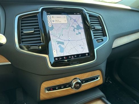 Certified 2024 Volvo XC90 B6 Plus w/ Protection Package Premier image 24