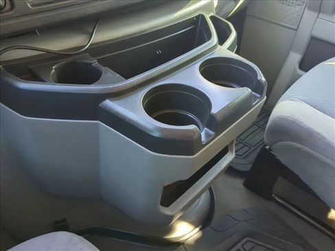 Used 2010 Ford E-350 and Econoline 350 XL image 15