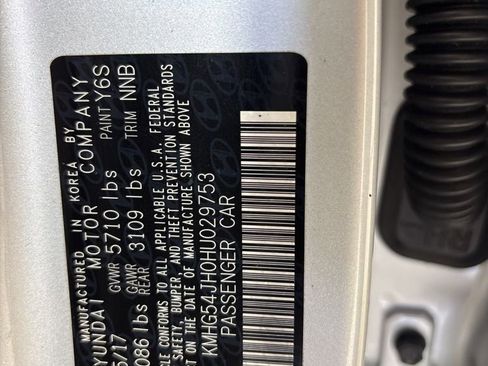 Used 2017 Genesis G90 5.0 Ultimate image 10