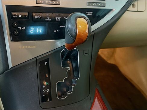 Used 2010 Lexus RX 350 2WD image 23