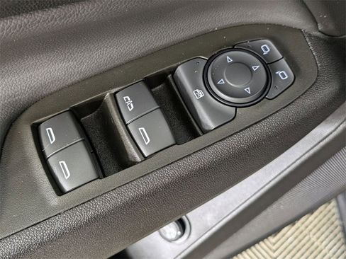 Used 2024 Chevrolet Equinox LT image 15