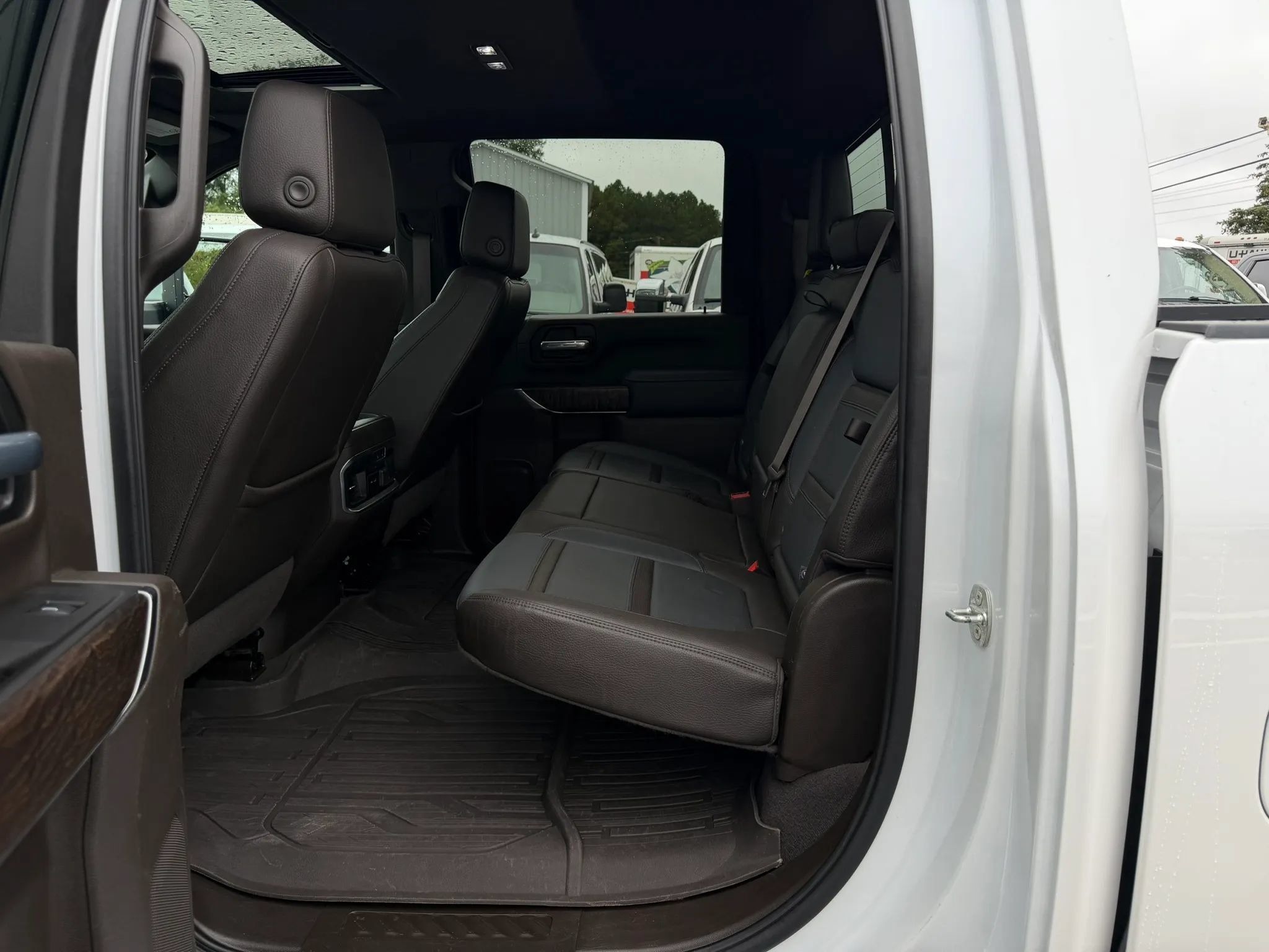 Used 2021 GMC Sierra 3500 Denali w/ Denali Ultimate Package AWD/4WD image 27