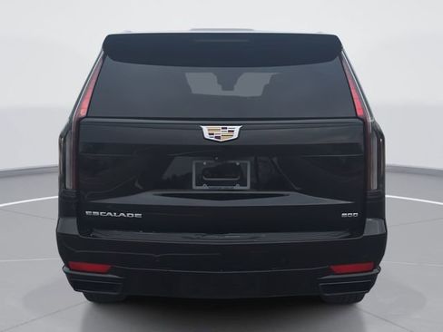 Certified 2021 Cadillac Escalade Sport image 4