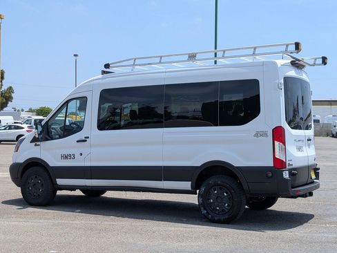 Used 2018 Ford Transit 350 XL image 5