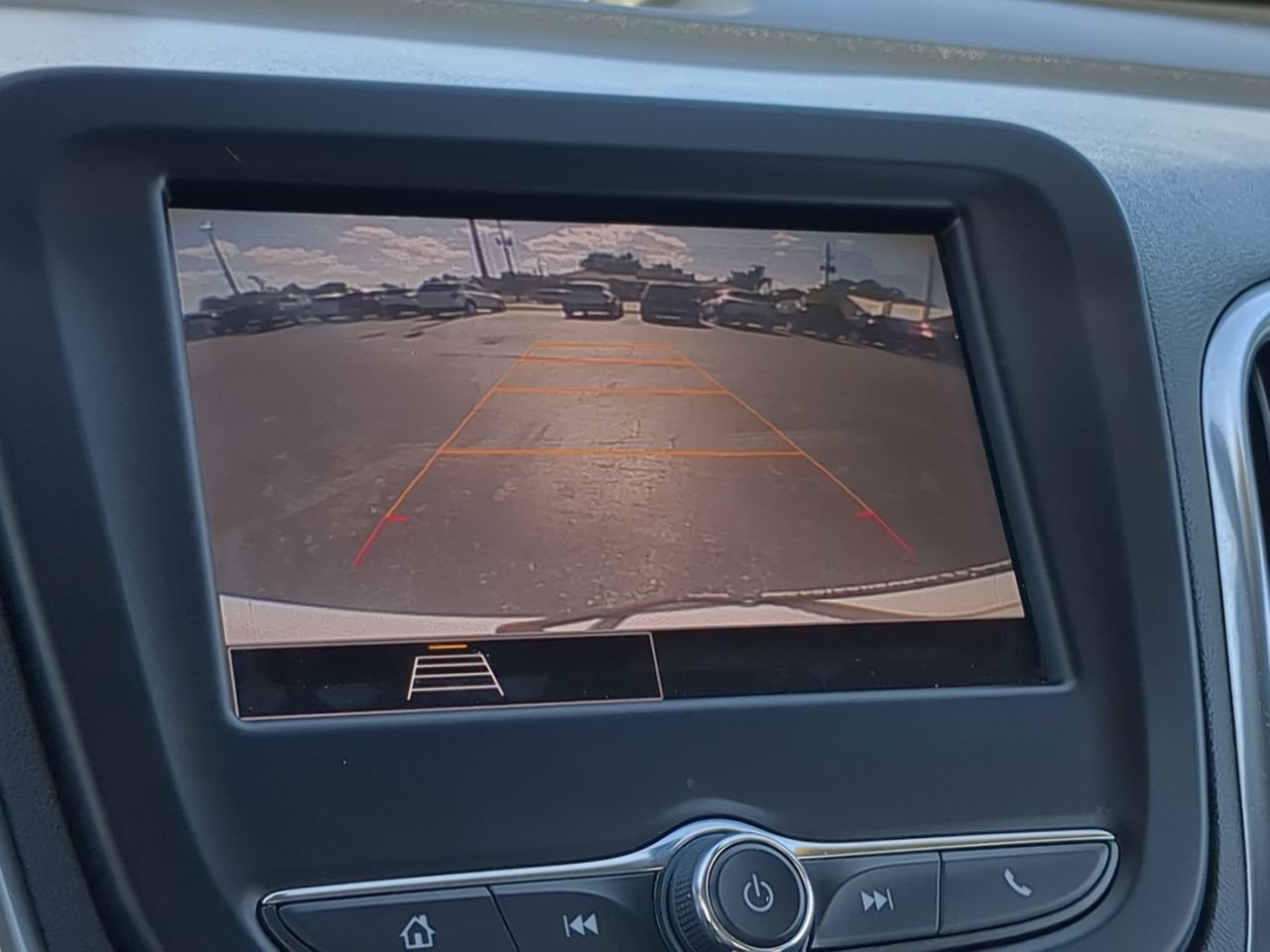 Used 2023 Chevrolet Equinox LS FWD image 20