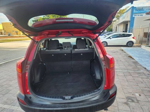 Used 2015 Toyota RAV4 LE image 23