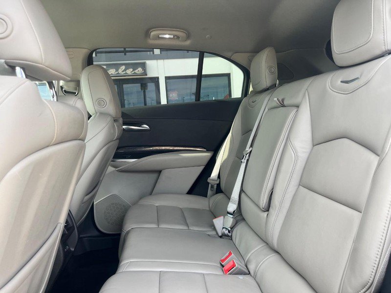 Used 2019 Cadillac XT4 Premium Luxury AWD/4WD image 17