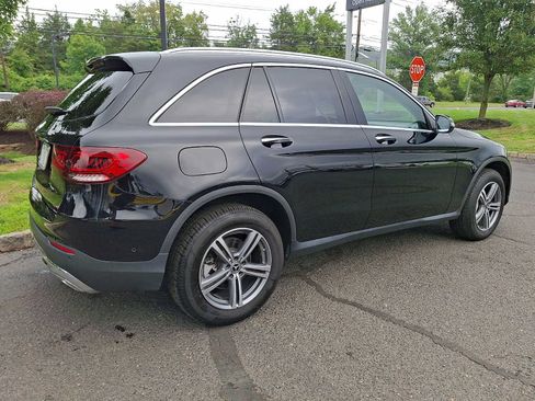 Used 2022 Mercedes-Benz GLC 300 4MATIC image 4
