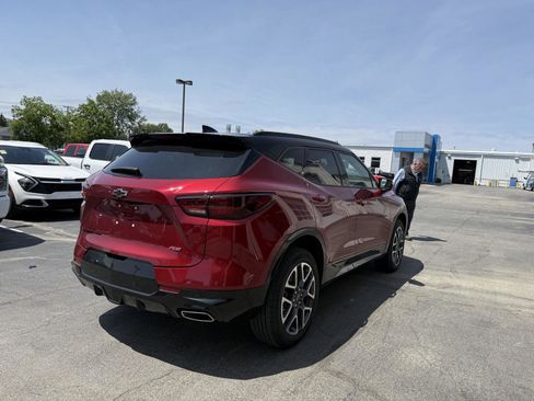 Used 2025 Chevrolet Blazer RS AWD/4WD image 3