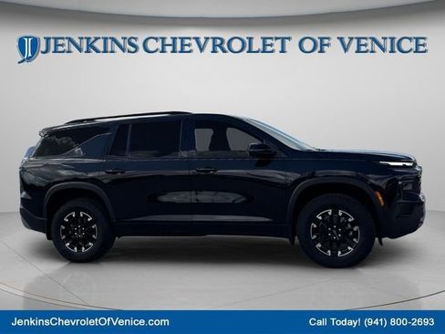 New 2026 Chevrolet Traverse Z71 w/ Driver Confidence Package AWD/4WD image 2