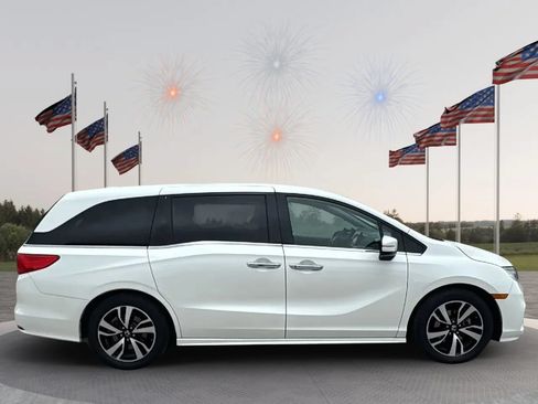 Used 2018 Honda Odyssey Elite image 6