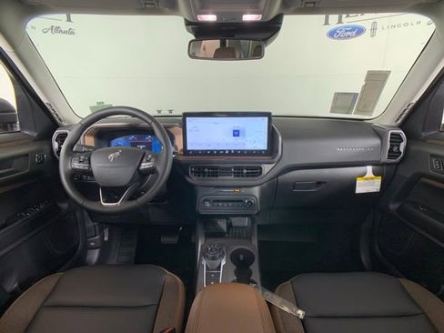 Used 2025 Ford Bronco Sport Outer Banks w/ Outer Banks Tech Package+ image 27