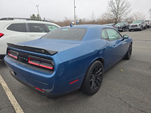 Used 2022 Dodge Challenger R/T Scat Pack w/ Dynamics Package image 4