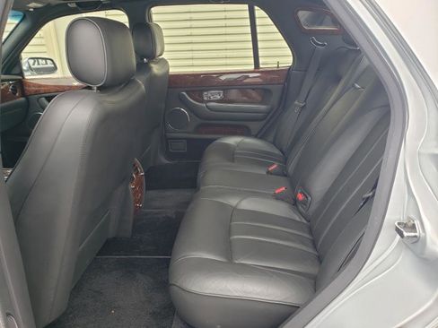 Used 2006 Bentley Arnage R image 9