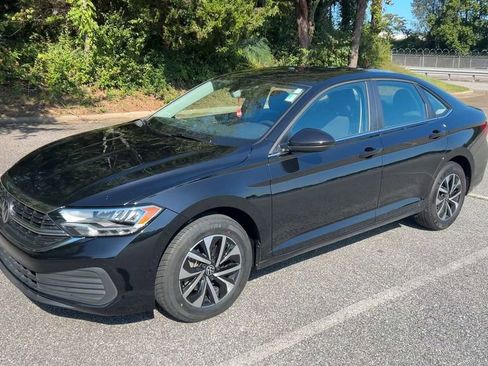 Used 2024 Volkswagen Jetta S image 27