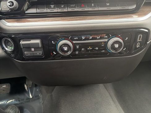 Used 2025 Chevrolet Silverado 2500 LT w/ Convenience Package AWD/4WD image 19