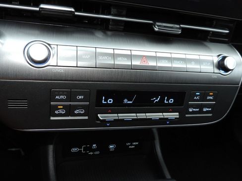 Used 2024 Hyundai Kona SEL FWD image 21