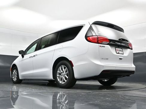 New 2026 Chrysler Voyager LX image 60