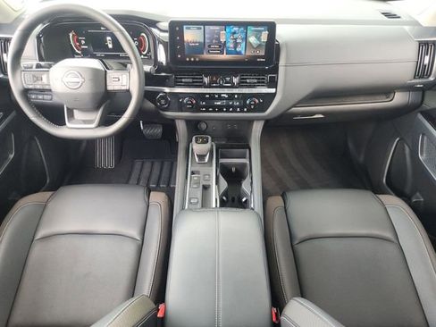 Used 2026 Nissan Pathfinder SL w/ SL Premium Package FWD image 20