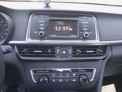 Used 2016 Kia Optima LX image 10