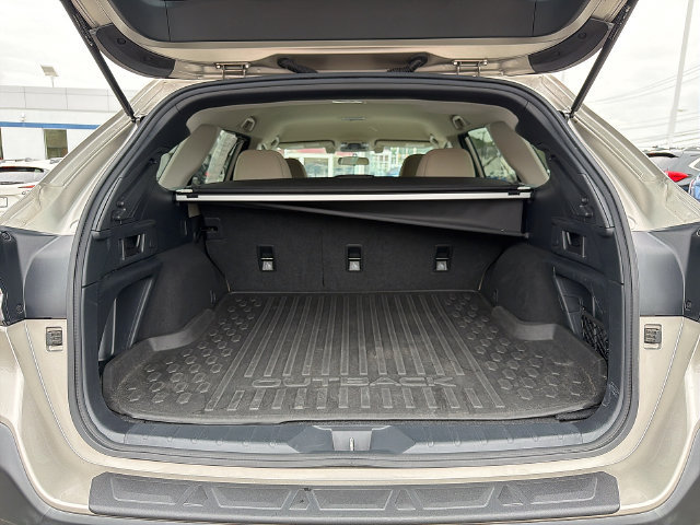 Used 2020 Subaru Outback Premium AWD/4WD image 30