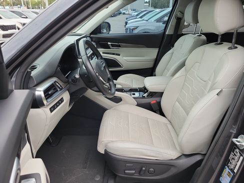 Certified 2022 Kia Telluride SX w/ SX Prestige Package AWD/4WD image 23