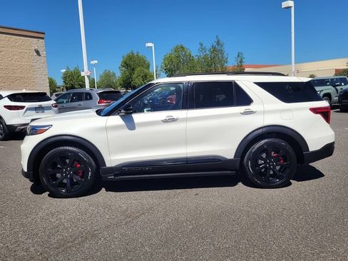 Used 2024 Ford Explorer ST w/ Equipment Group 401A AWD/4WD image 8
