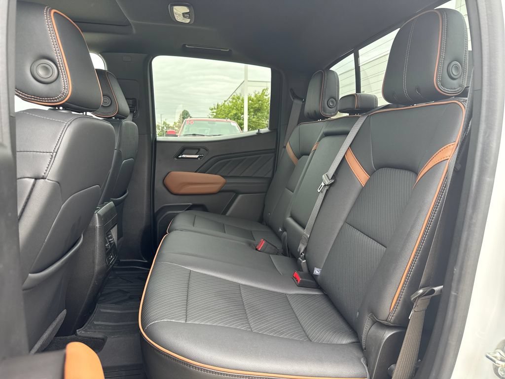 Used 2024 GMC Canyon AT4 w/ AT4 Premium Package AWD/4WD image 36