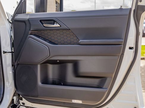 Used 2026 Lexus GX 550 w/ Cold Area Package image 37