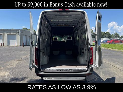 New 2025 Mercedes-Benz Sprinter 2500 image 27