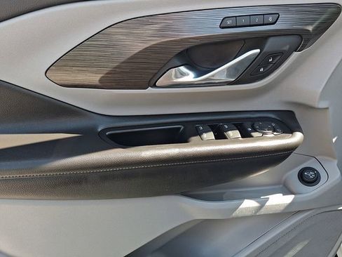 Certified 2023 GMC Terrain SLT FWD image 12