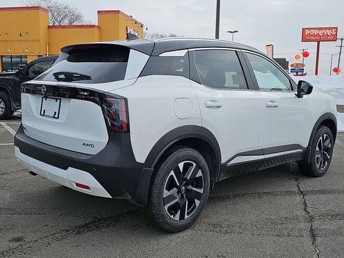 New 2026 Nissan Kicks SV w/ SV Premium Package image 4